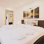 Διαμέρισμα Prielau By We Rent, Summercard Included