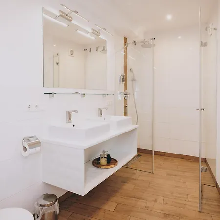 Prielau By We Rent, Summercard Included Daire Zell am See